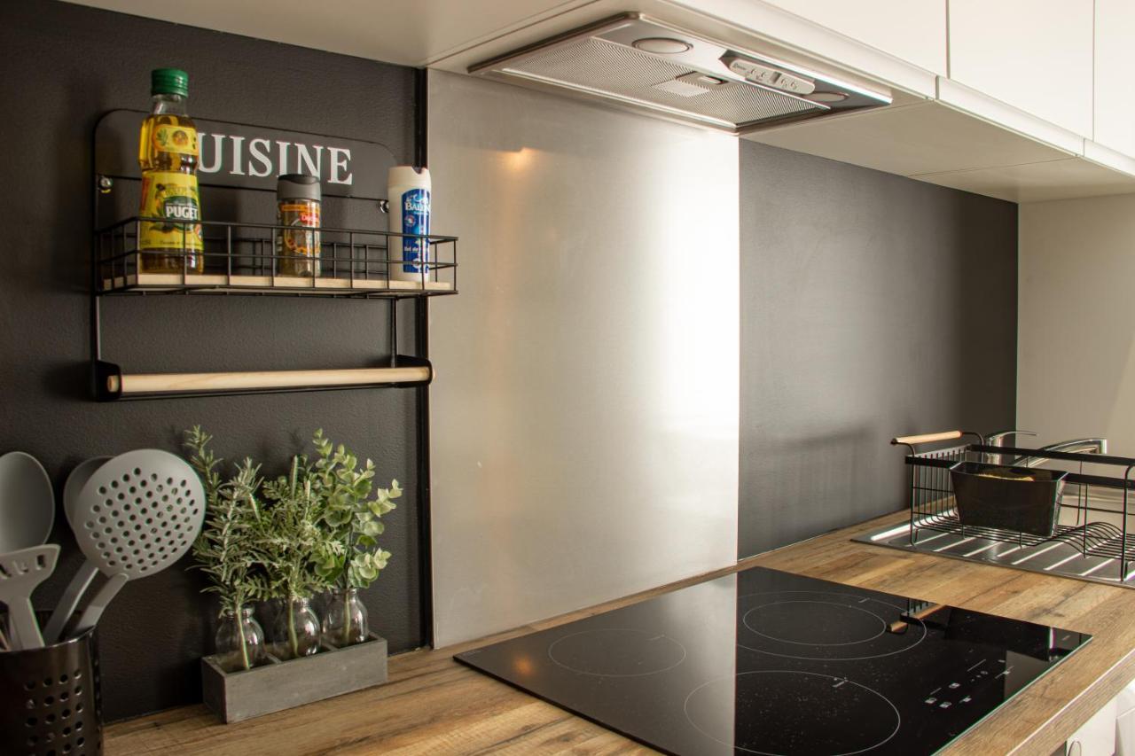 Appartement La Madeleine โลริอ็อง ภายนอก รูปภาพ