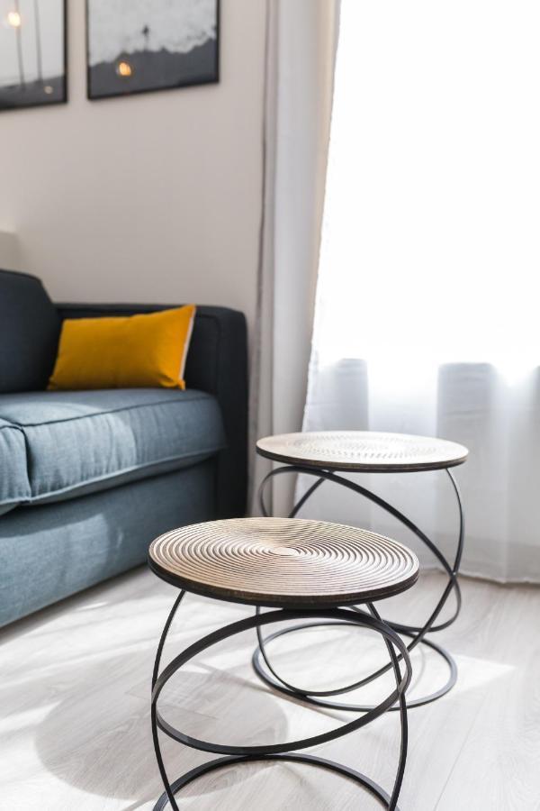 Appartement La Madeleine โลริอ็อง ภายนอก รูปภาพ
