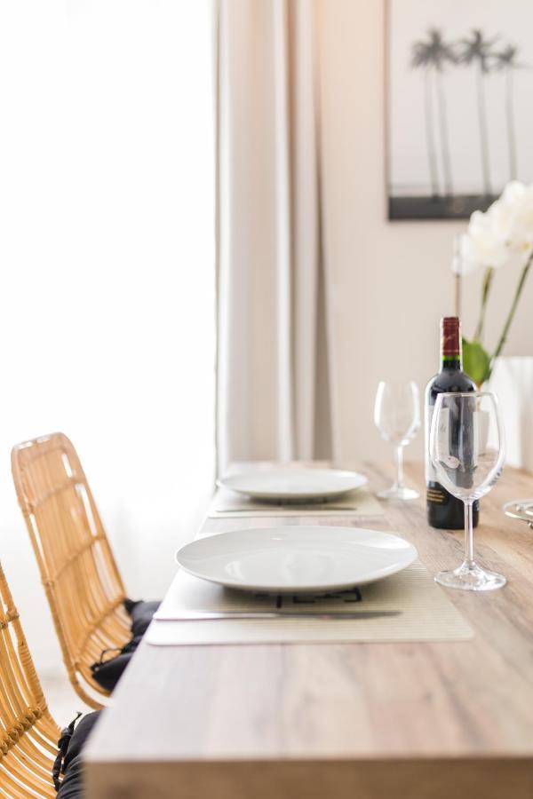 Appartement La Madeleine โลริอ็อง ภายนอก รูปภาพ