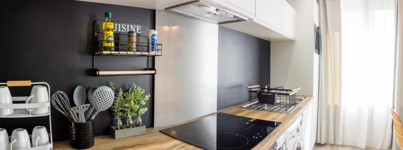 Appartement La Madeleine โลริอ็อง ภายนอก รูปภาพ